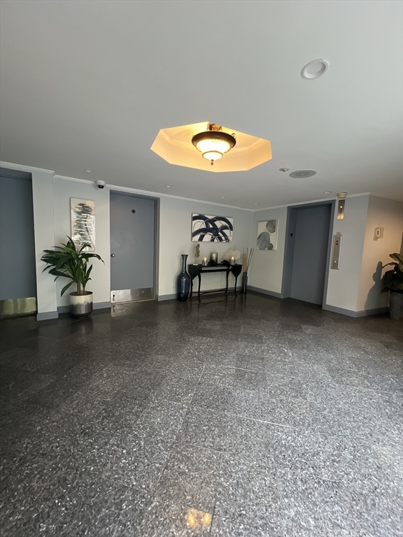 9 Broadway 210