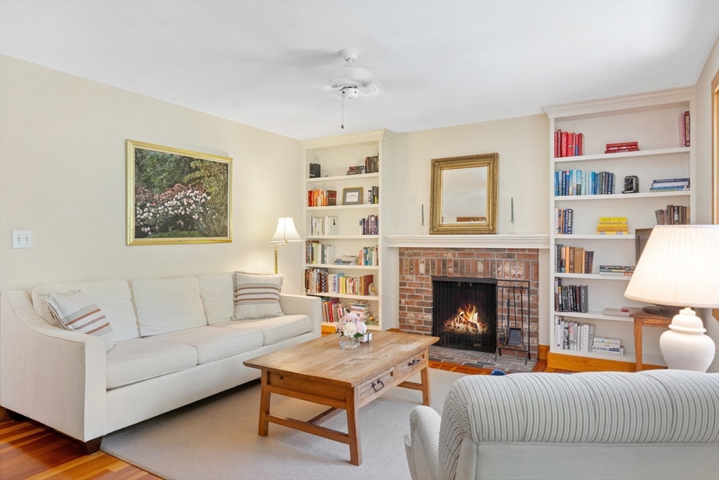 111 Charles Neck Way