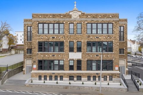 Photo of 22 Waverly St, Worcester, MA 01604 (MLS # 73436659)