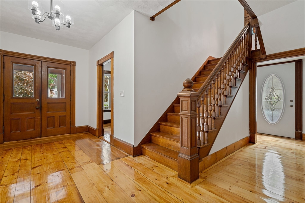 42 Middlesex St