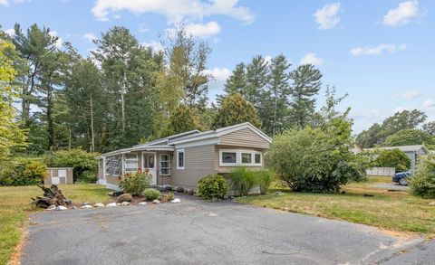 24 Beechwood Rd Halifax MA 02338