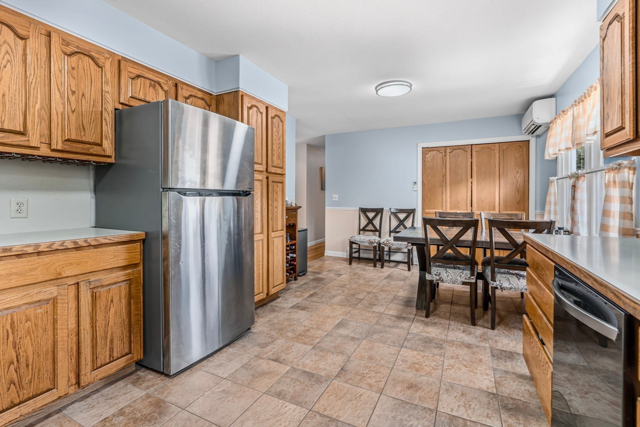 45 Brook St, Easthampton, MA, 45 Brook St, Easthampton, MA Photo #5
