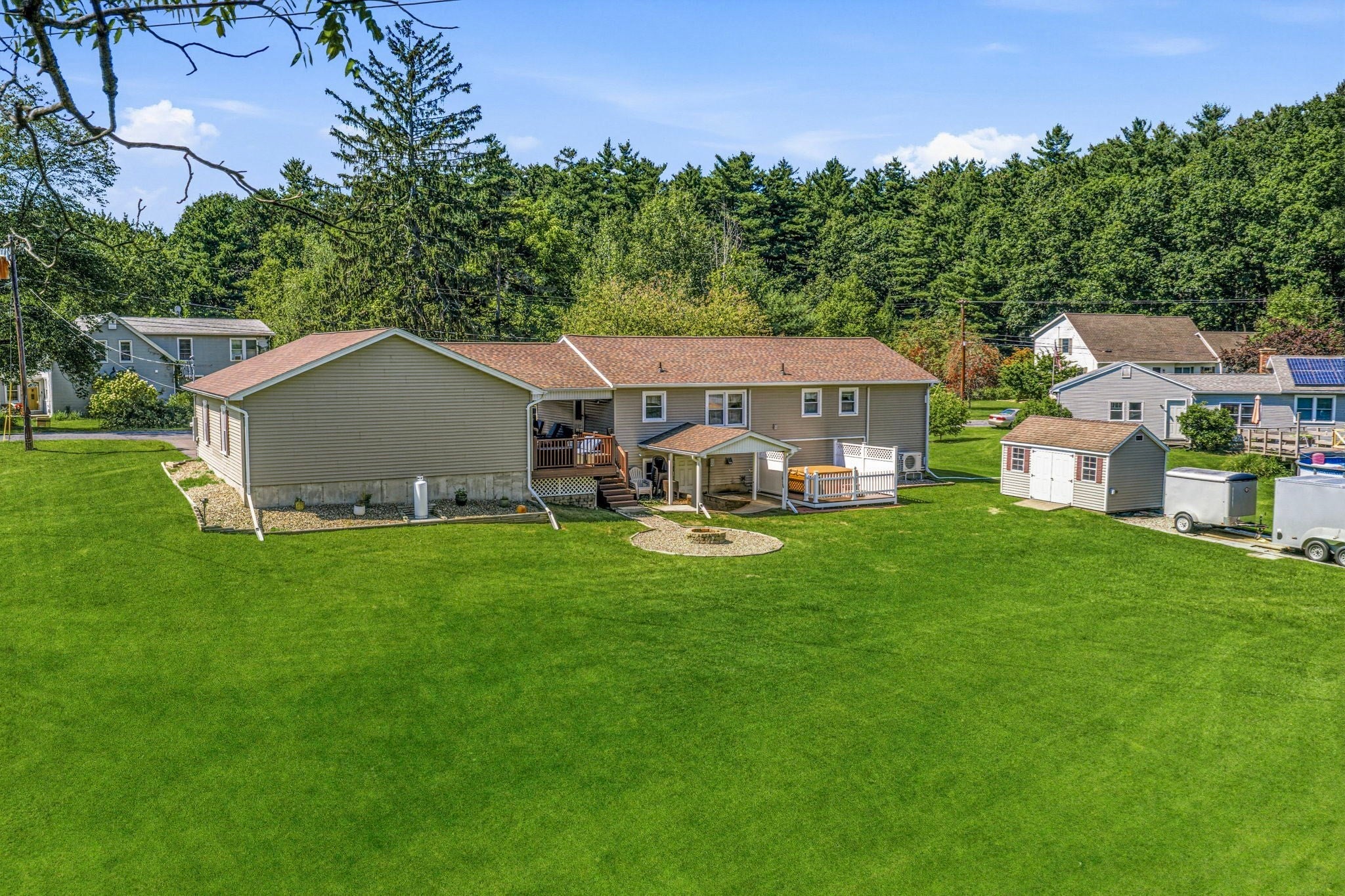 45 Brook St, Easthampton, MA, 45 Brook St, Easthampton, MA Photo #2