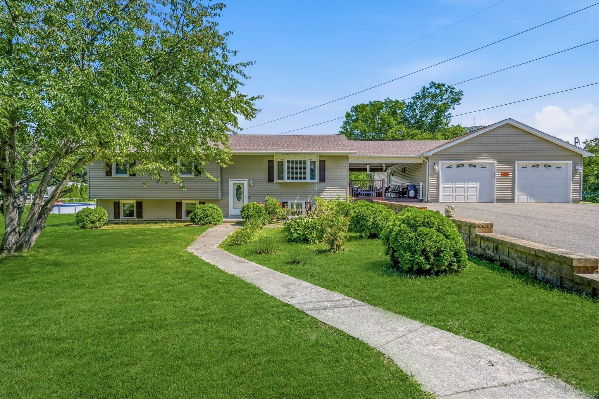 45 Brook St, Easthampton, MA, 45 Brook St, Easthampton, MA Photo #1