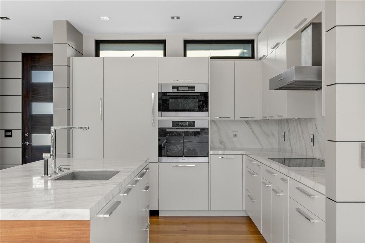 201R Savin Hill Avenue, Boston, MA Photo #8