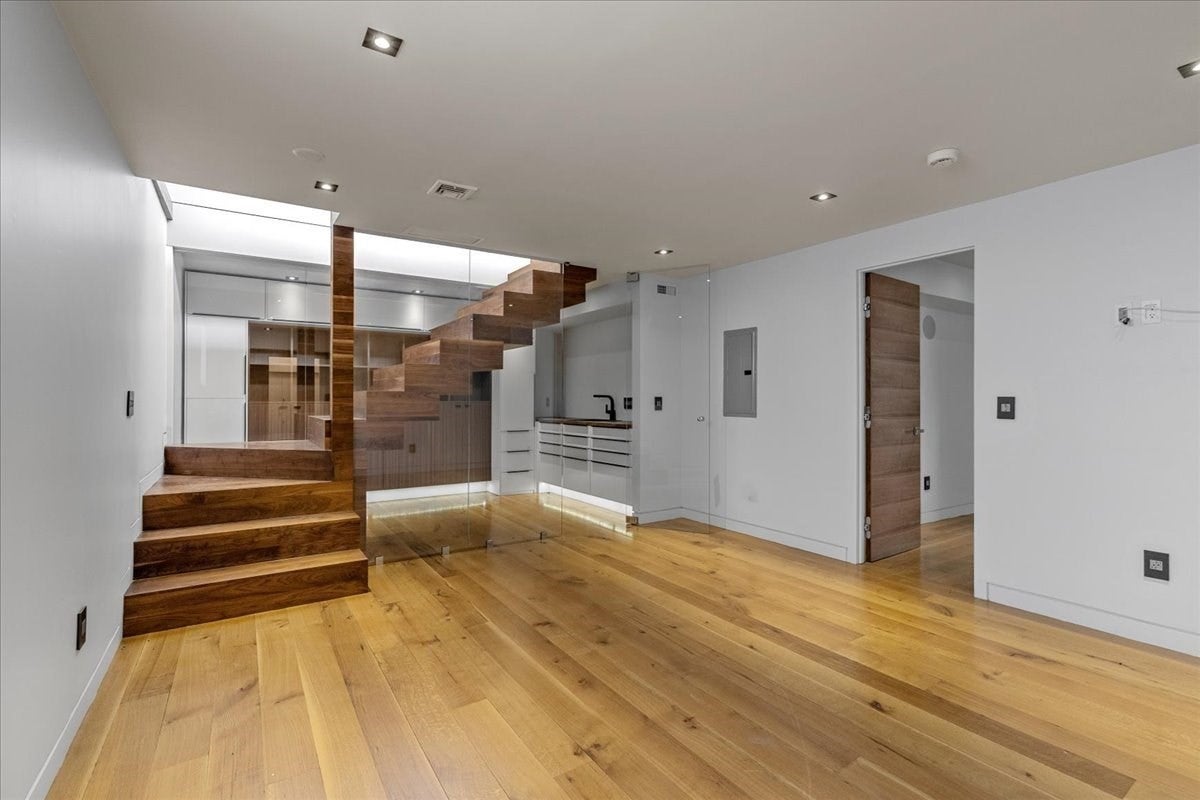 201R Savin Hill Avenue, Boston, MA Photo #21