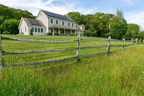 27 Southwick Rd Sutton MA 01590