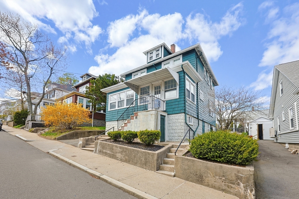 15 Grayson St