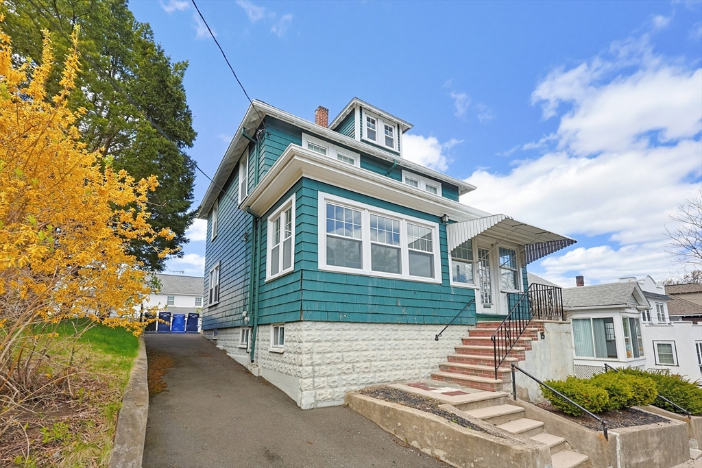 15 Grayson St