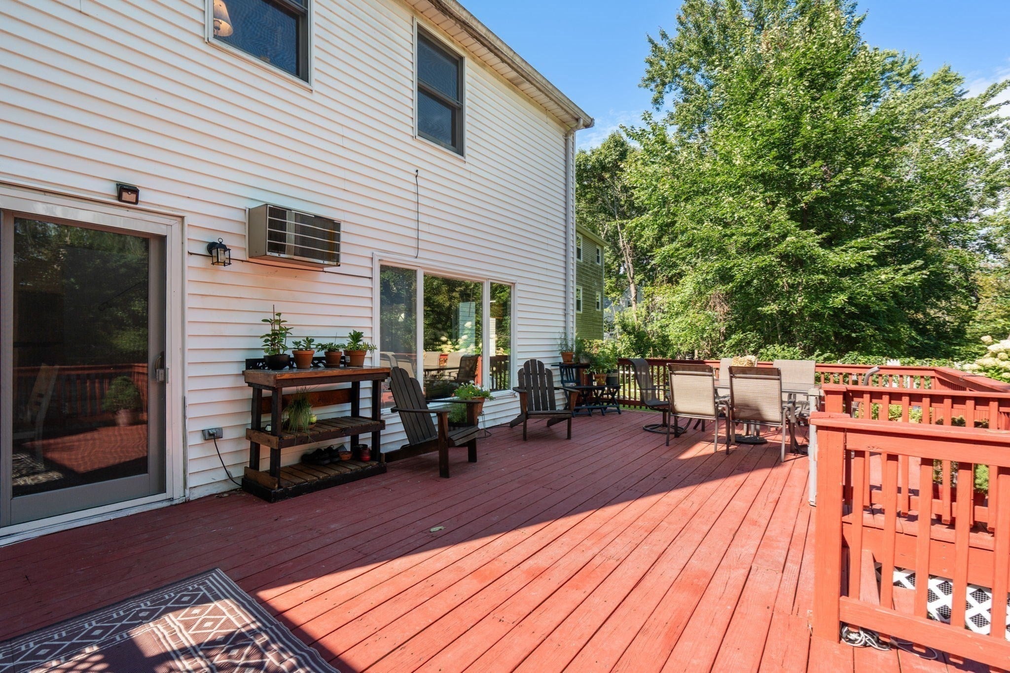 33 Plant Rd, Waltham, MA Photo #27