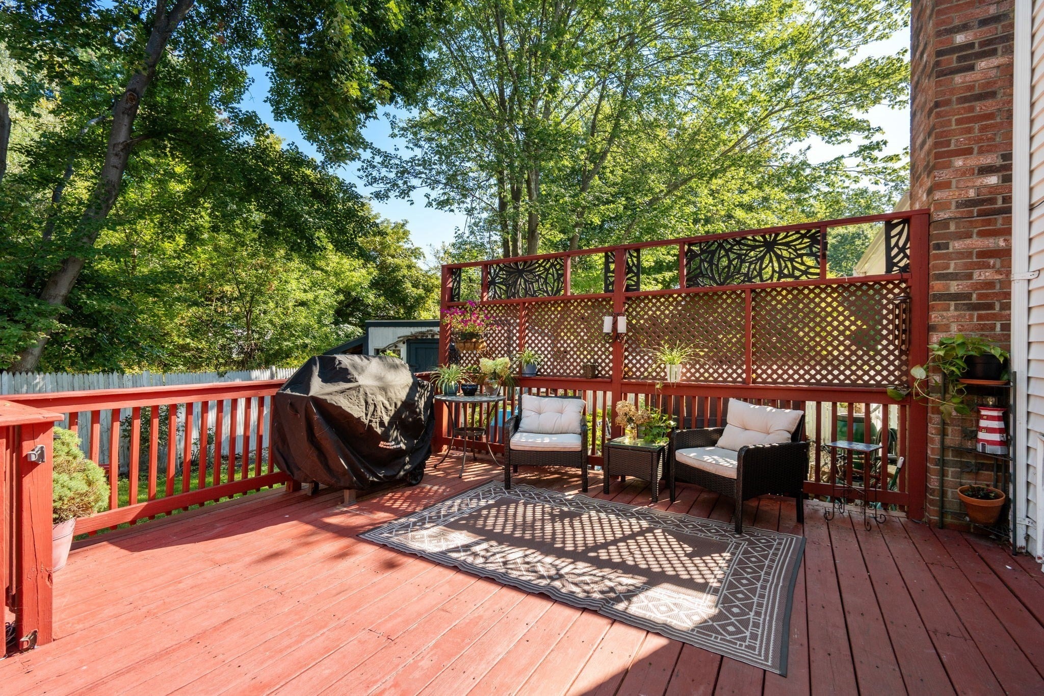33 Plant Rd, Waltham, MA Photo #31