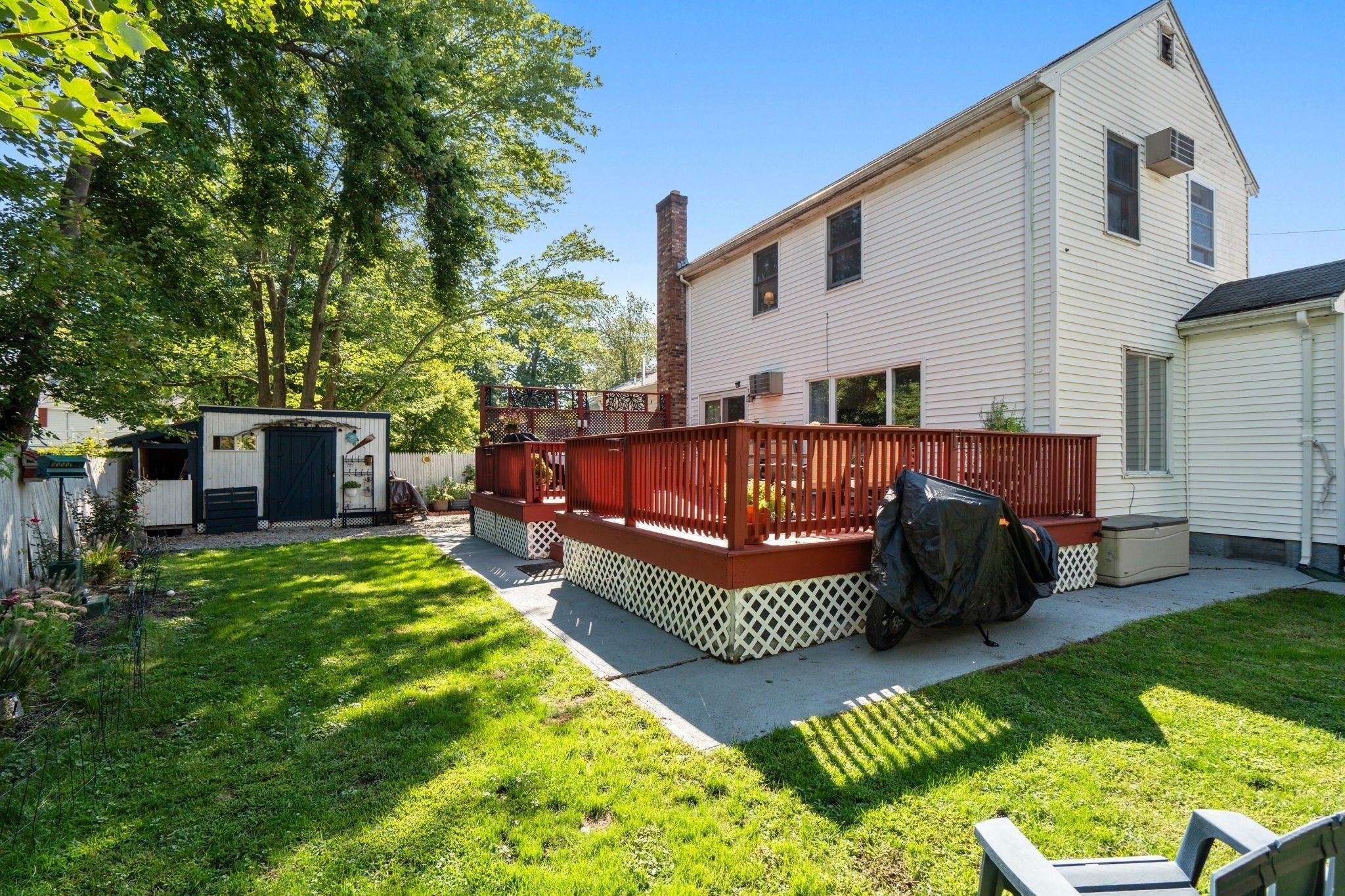 33 Plant Rd, Waltham, MA Photo #33