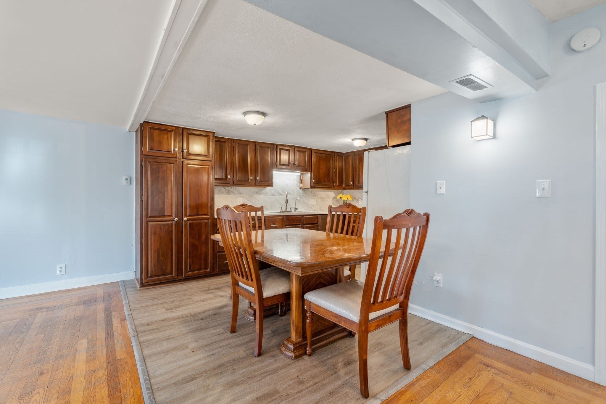 33 Plant Rd, Waltham, MA Photo #21