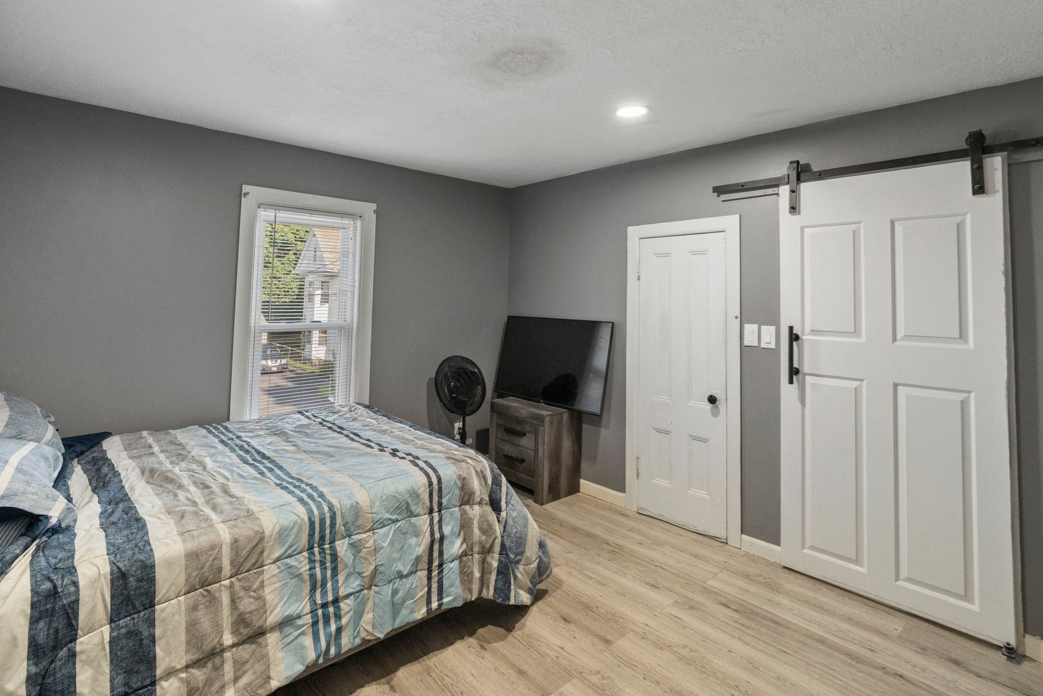 13 Cook St, Holyoke, MA, 13 Cook St, Holyoke, MA Photo #17