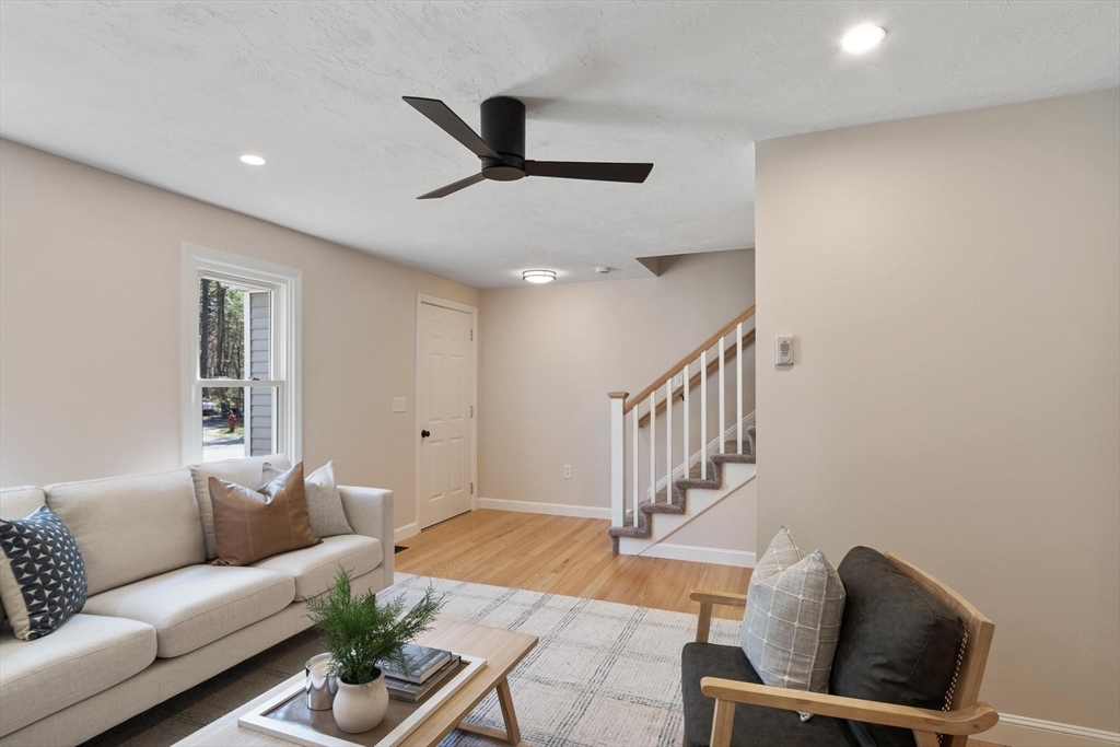 7 Samantha Ln B