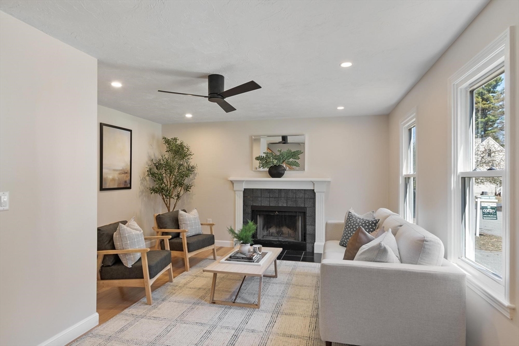 7 Samantha Ln B