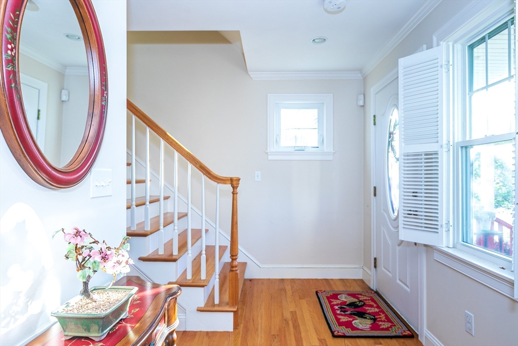 53 Hiawatha Ave