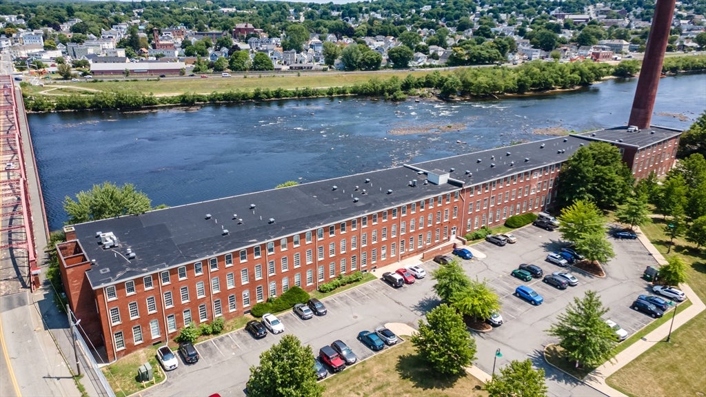 35 Riverwalk Way #R201, Lowell, MA Photo #3