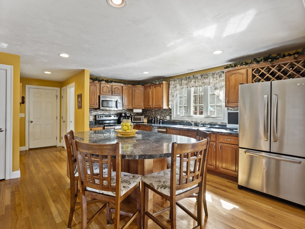 7 Marjorie Ln