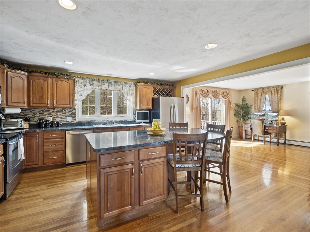 7 Marjorie Ln