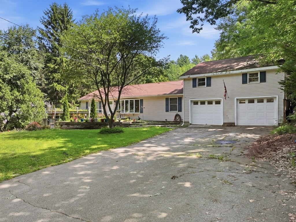 14 H Putnam Rd, Charlton, MA, 14 H Putnam Rd, Charlton, MA Photo #4