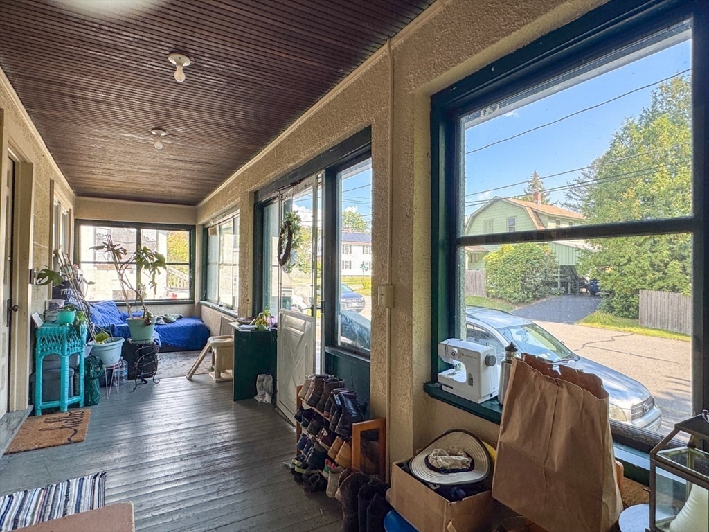 8-10 Western Ave
