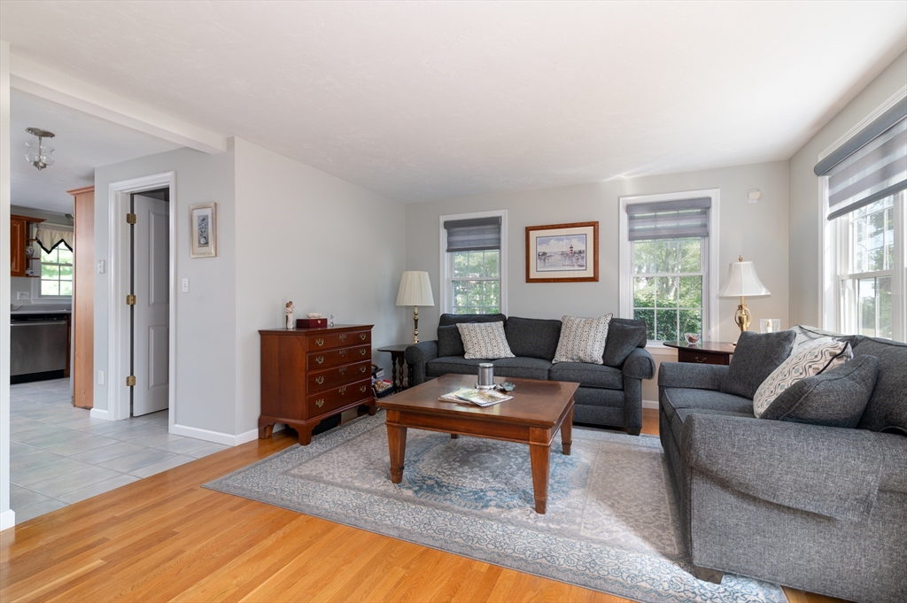 21 Webster St 6