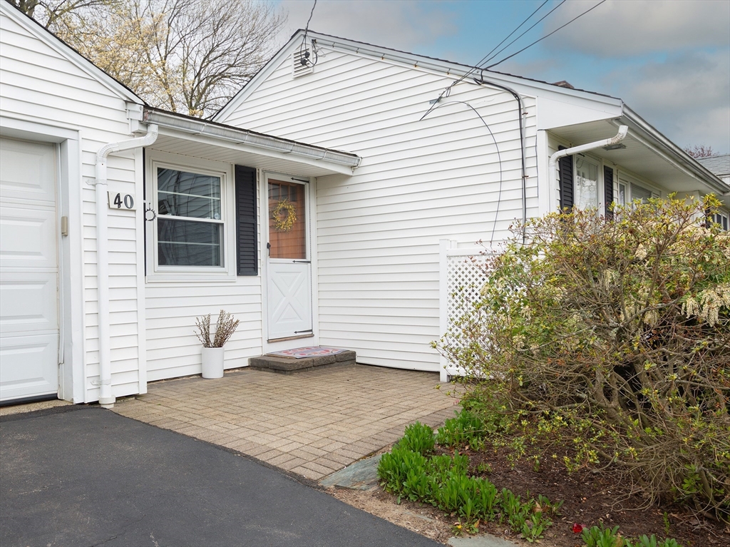 40 Dunster Rd