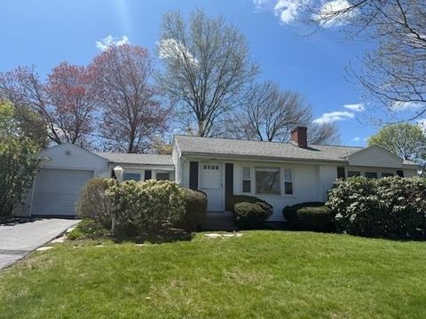 40 Dunster Rd Framingham MA 01702