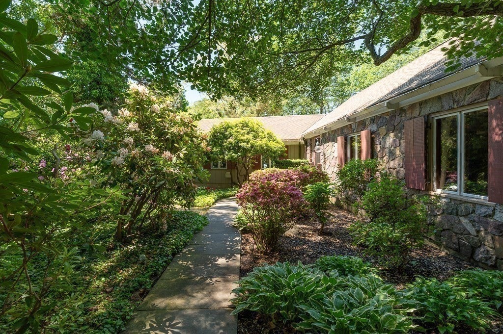 9 Elm Top LN, Beverly, MA, 9 Elm Top LN, Beverly, MA Photo #26