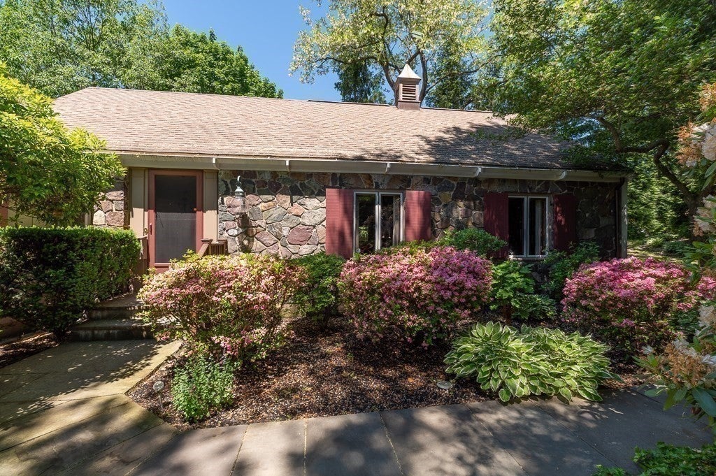 9 Elm Top LN, Beverly, MA, 9 Elm Top LN, Beverly, MA Photo #25