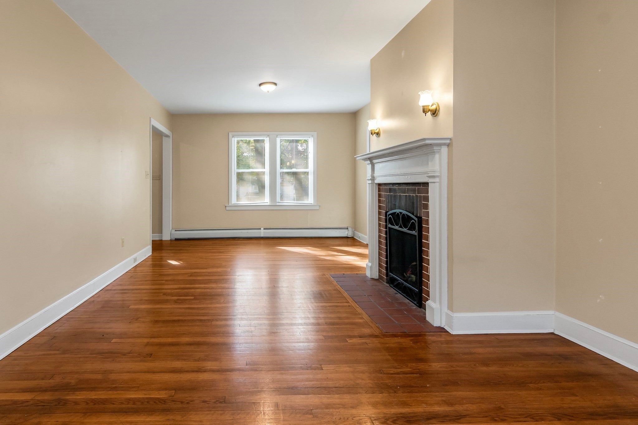 560 Salisbury ST, Worcester, MA Photo #17