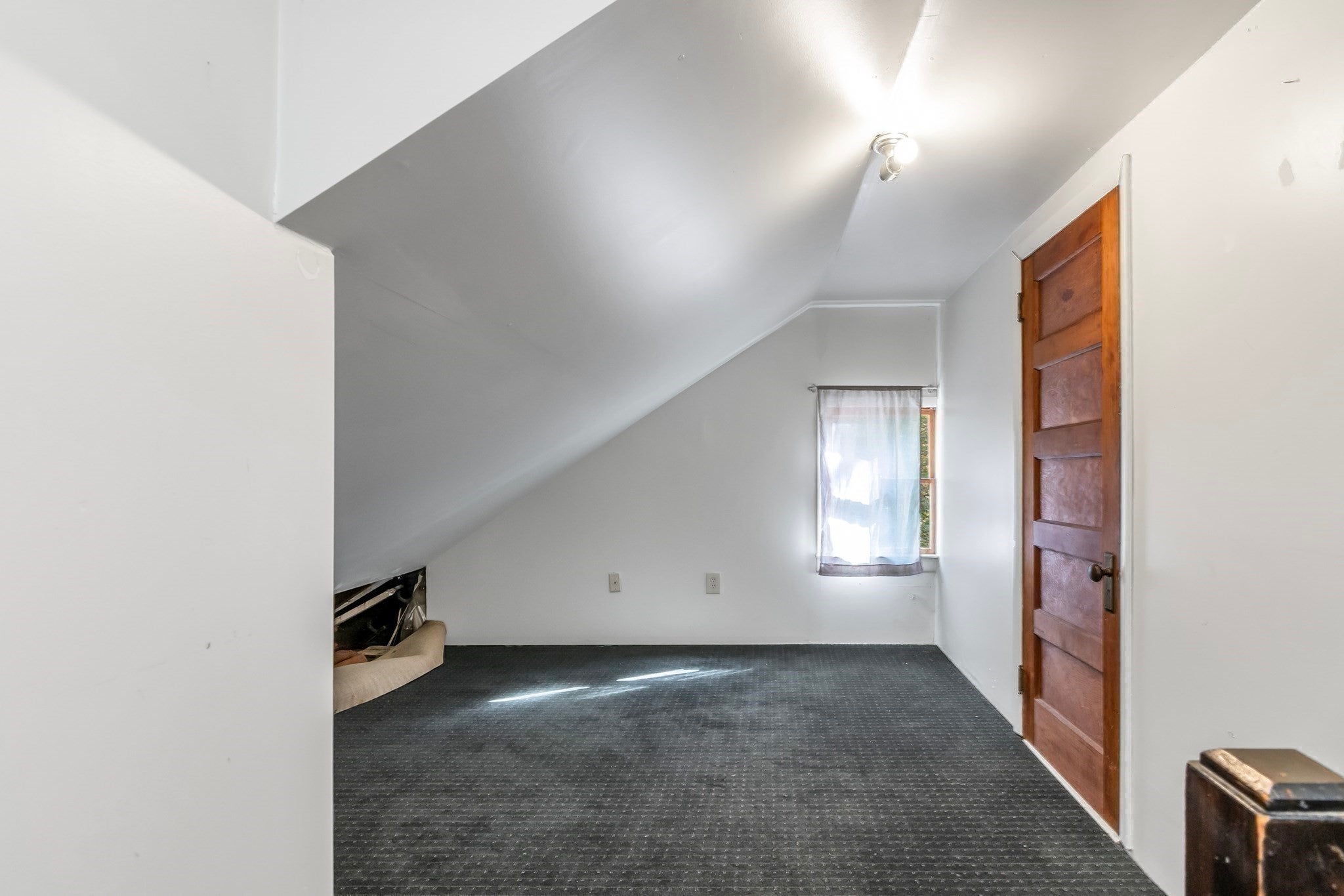 560 Salisbury ST, Worcester, MA Photo #23