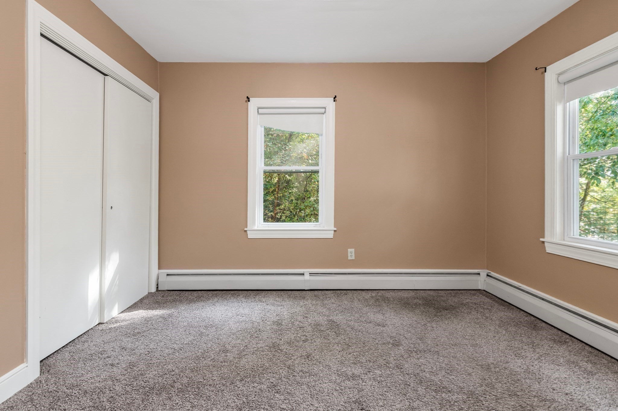 560 Salisbury ST, Worcester, MA Photo #34