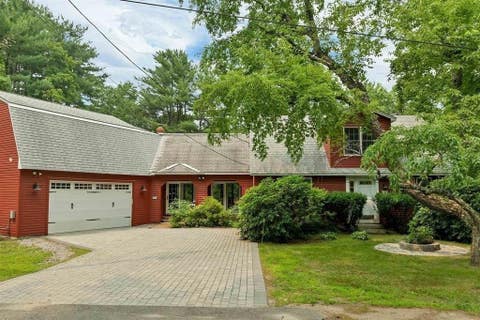 Photo of 4 Highland Ave, Goffstown, NH 03045 (MLS # 73563870)