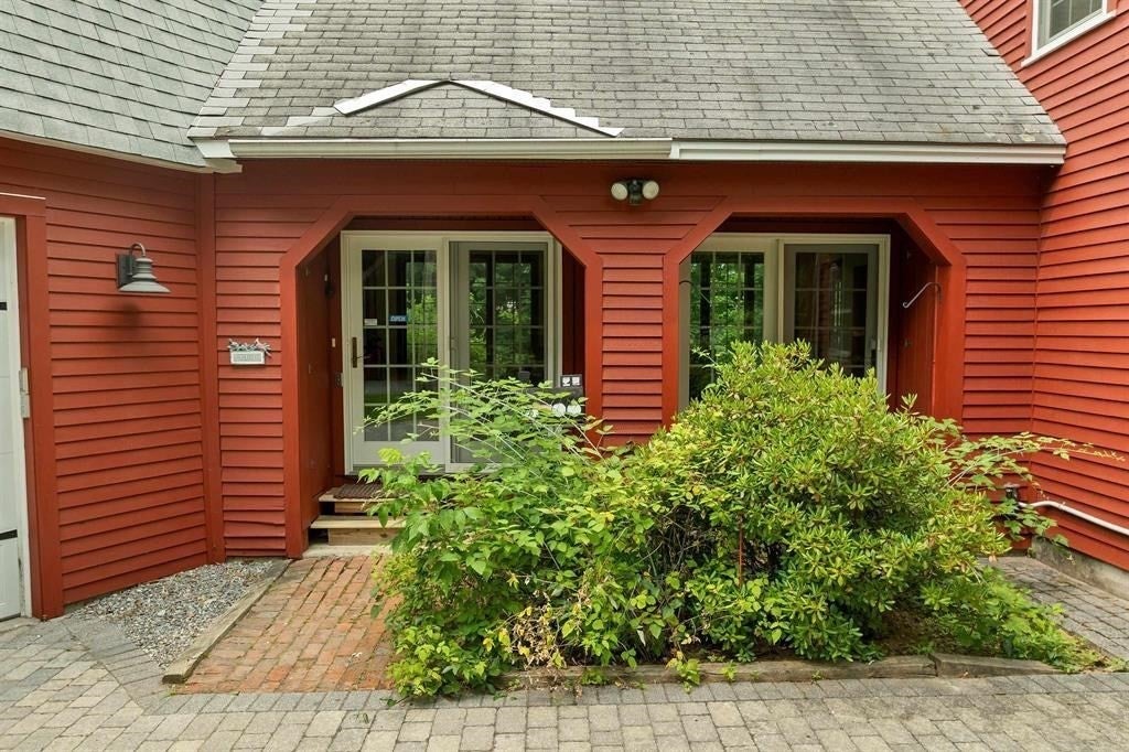 4 Highland Ave