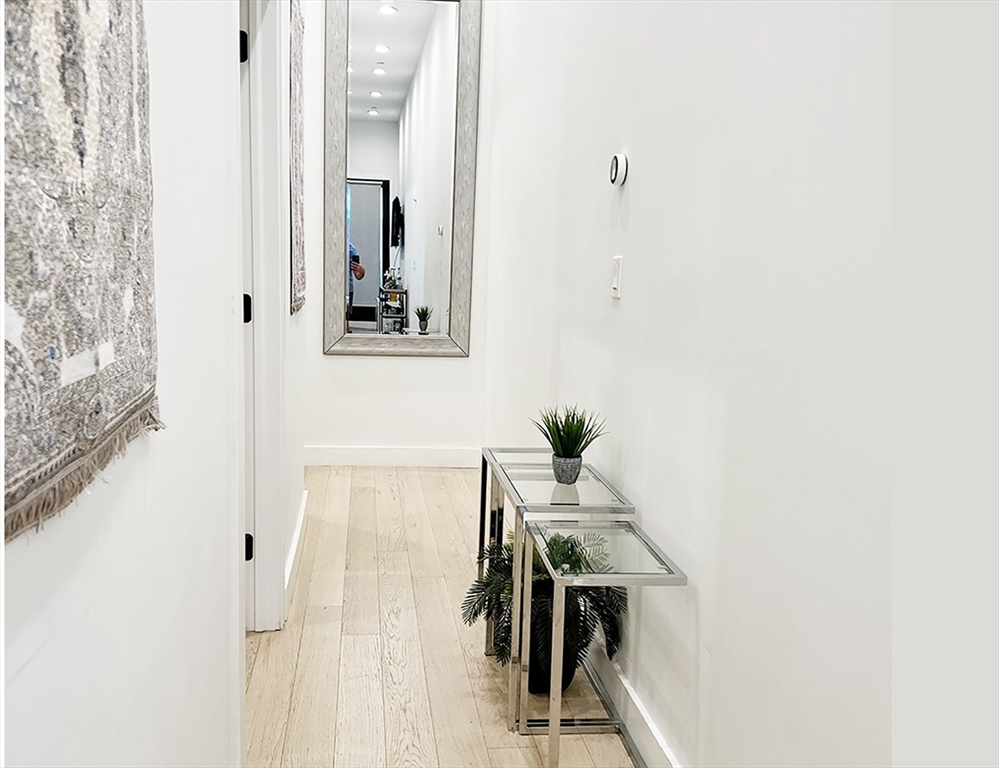 360 Meridian Street 4