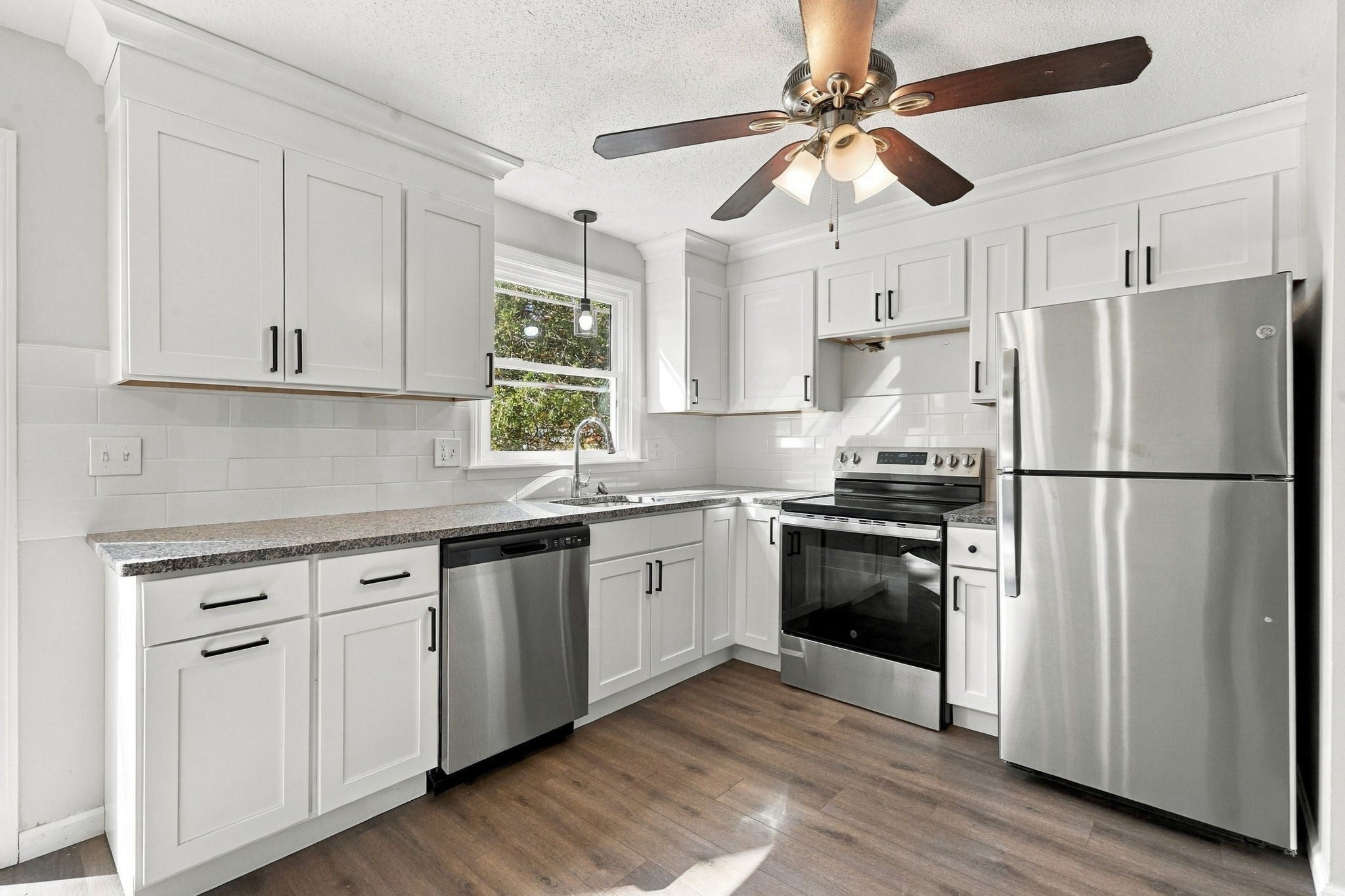 130-132 Tavistock St, Springfield, MA, 130-132 Tavistock St, Springfield, MA Photo #2