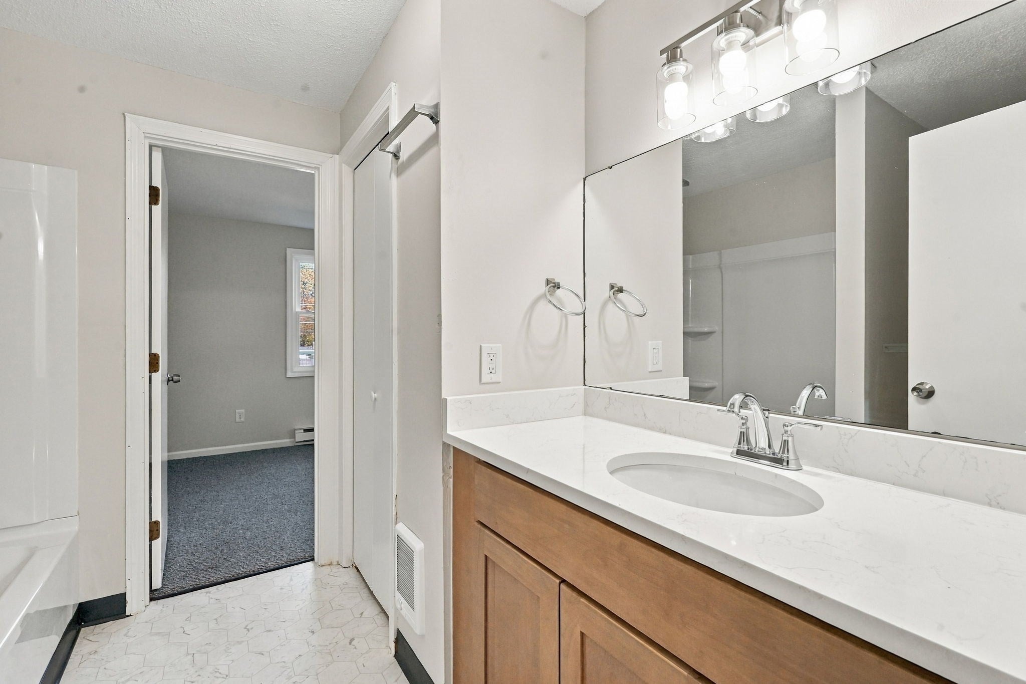 130-132 Tavistock St, Springfield, MA, 130-132 Tavistock St, Springfield, MA Photo #10
