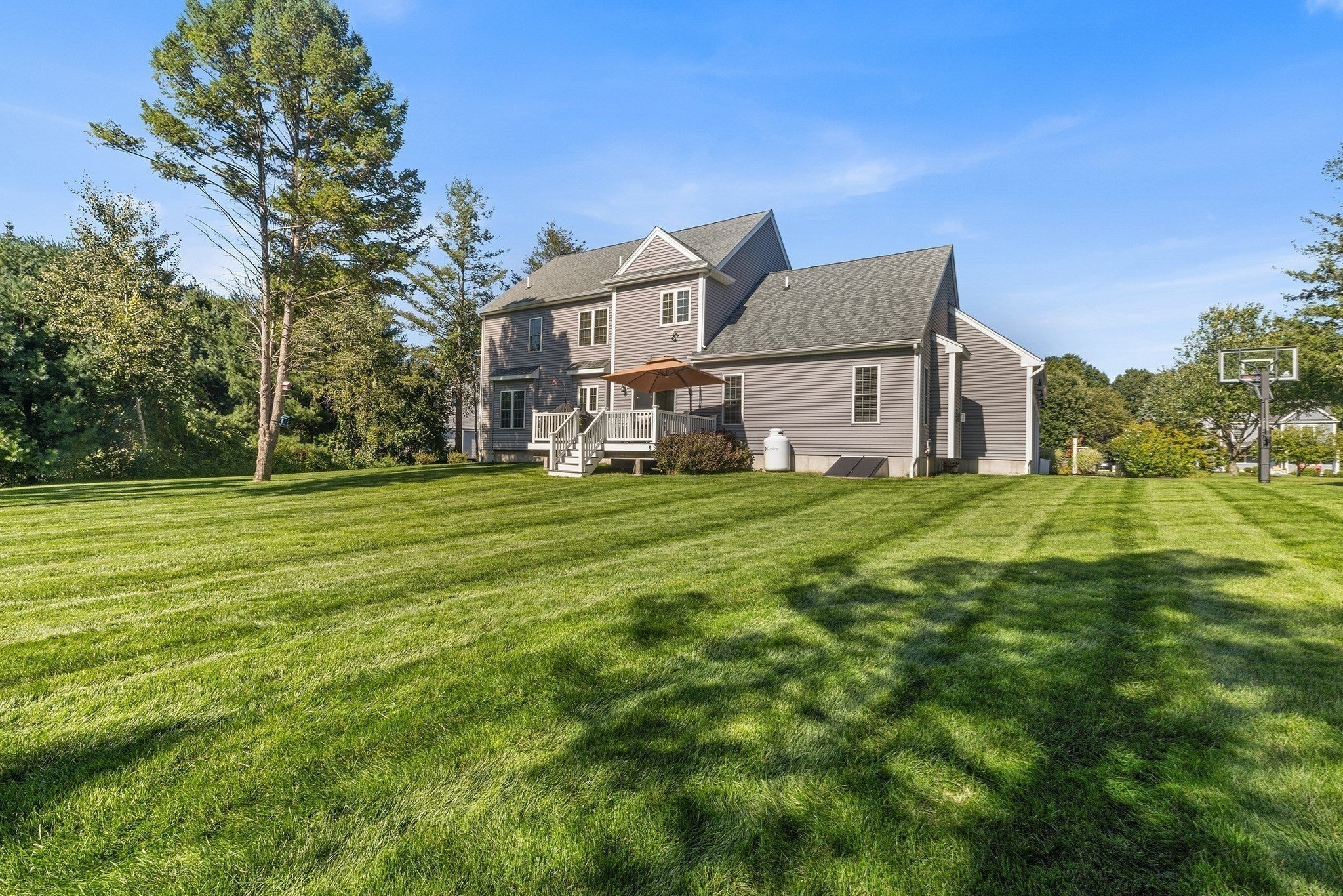 14 Iarussi Way, Medway, MA, 14 Iarussi Way, Medway, MA Photo #3