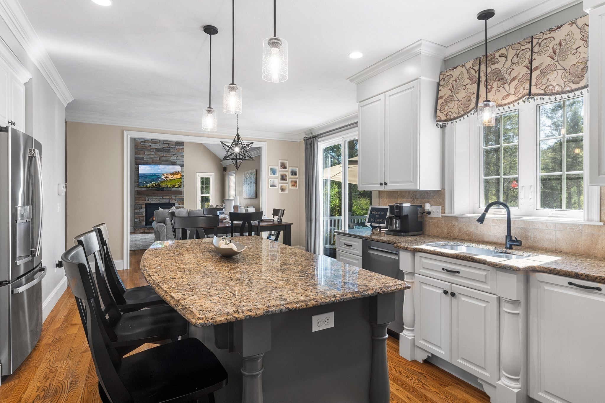 14 Iarussi Way, Medway, MA, 14 Iarussi Way, Medway, MA Photo #6
