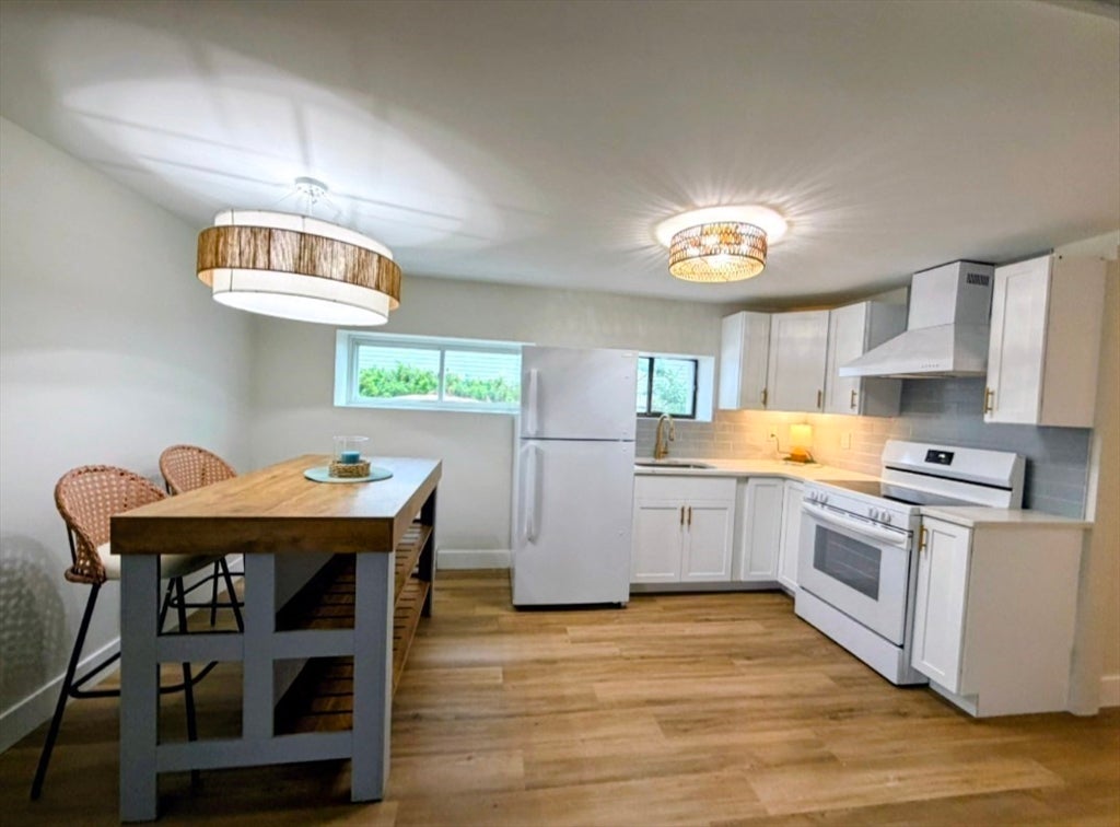 498 No End Blvd 1