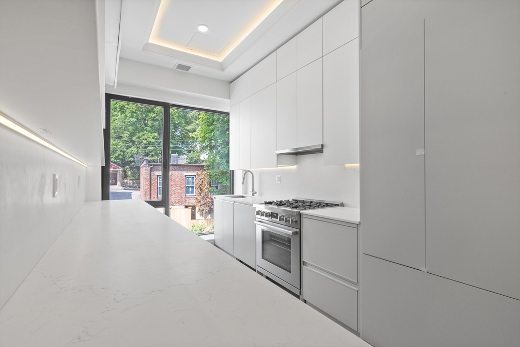 1578 Beacon Street #302, Boston, MA, 1578 Beacon Street #302, Boston, MA Photo #2