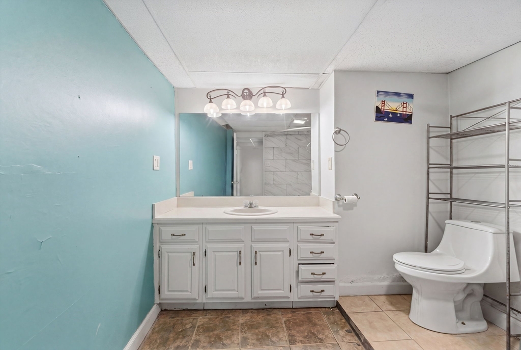 167 Central St, Lincoln, RI Photo #12