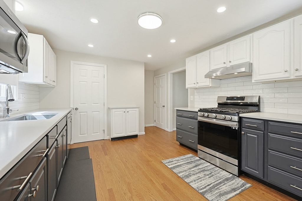 1 West Belcher Rd #B, Foxboro, MA, 1 West Belcher Rd #B, Foxboro, MA Photo #17