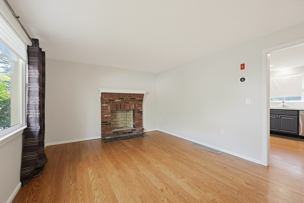 1 West Belcher Rd #B, Foxboro, MA, 1 West Belcher Rd #B, Foxboro, MA Photo #9
