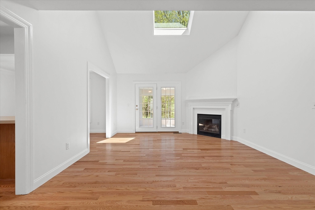 14 Angell Brook Dr 14