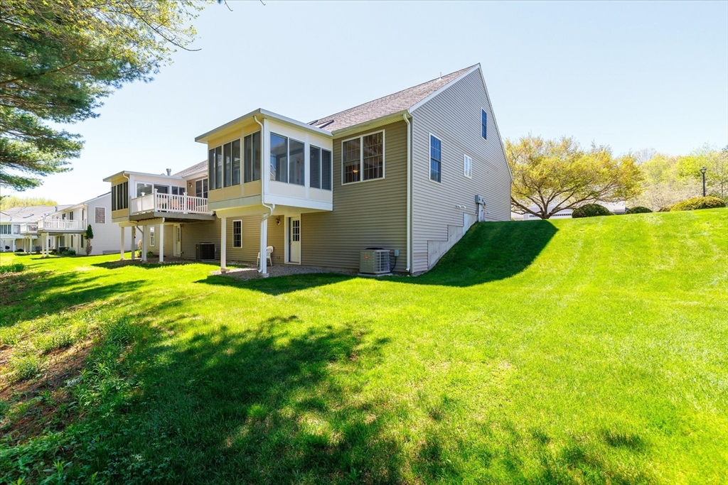 14 Angell Brook Dr 14