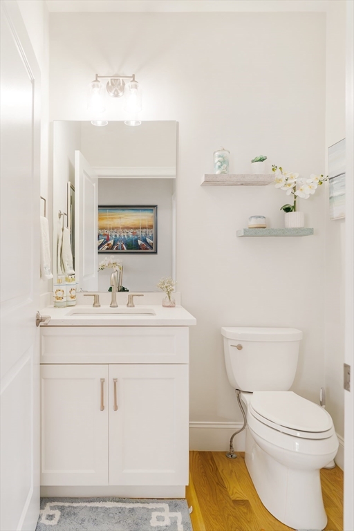 Middleton, Massachusetts 01949, United States, 2 Bedrooms Bedrooms, ,3 BathroomsBathrooms,Residential,Contingent,138469