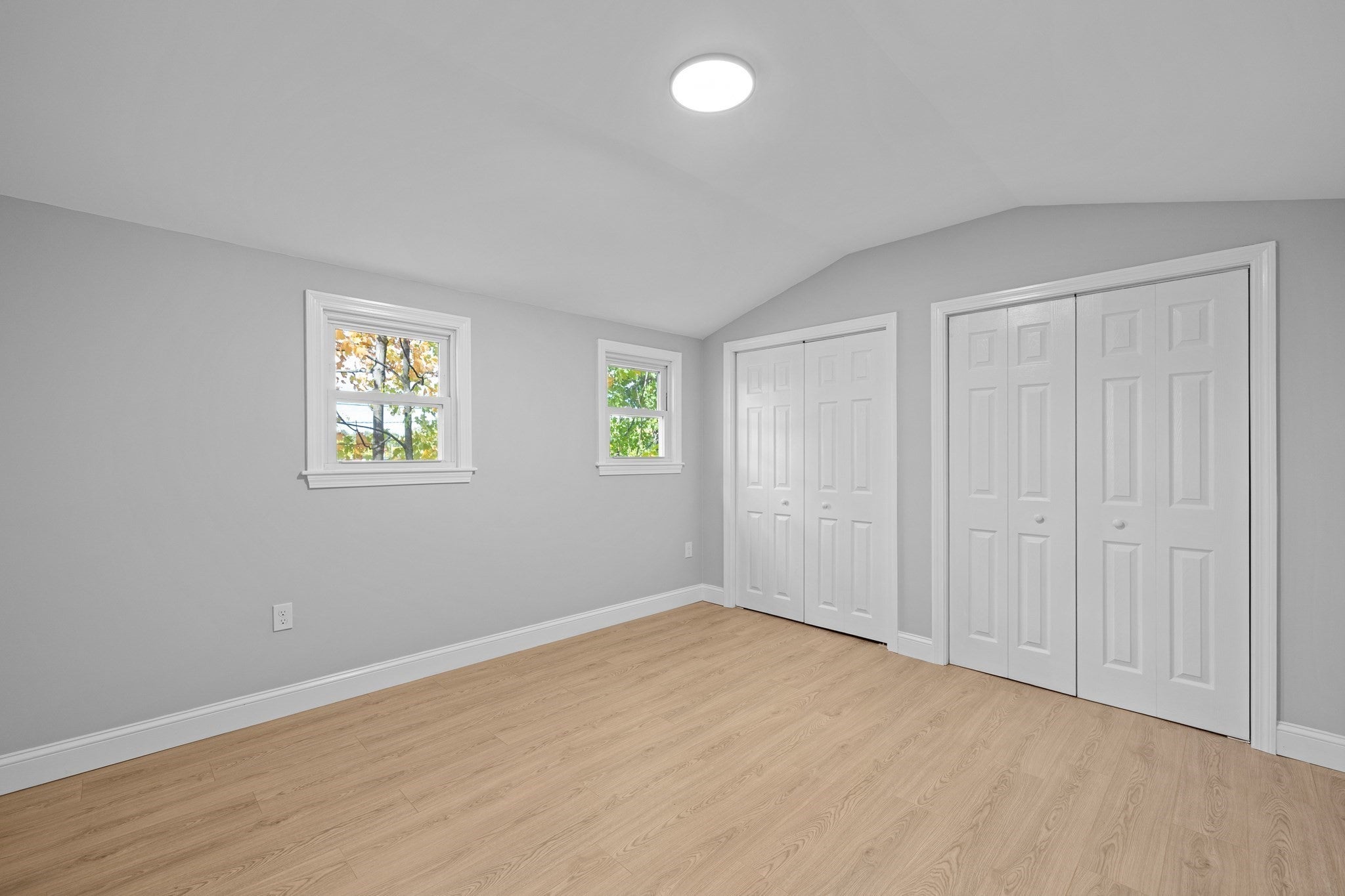 9 Walden Pond Ave, Saugus, MA Photo #13